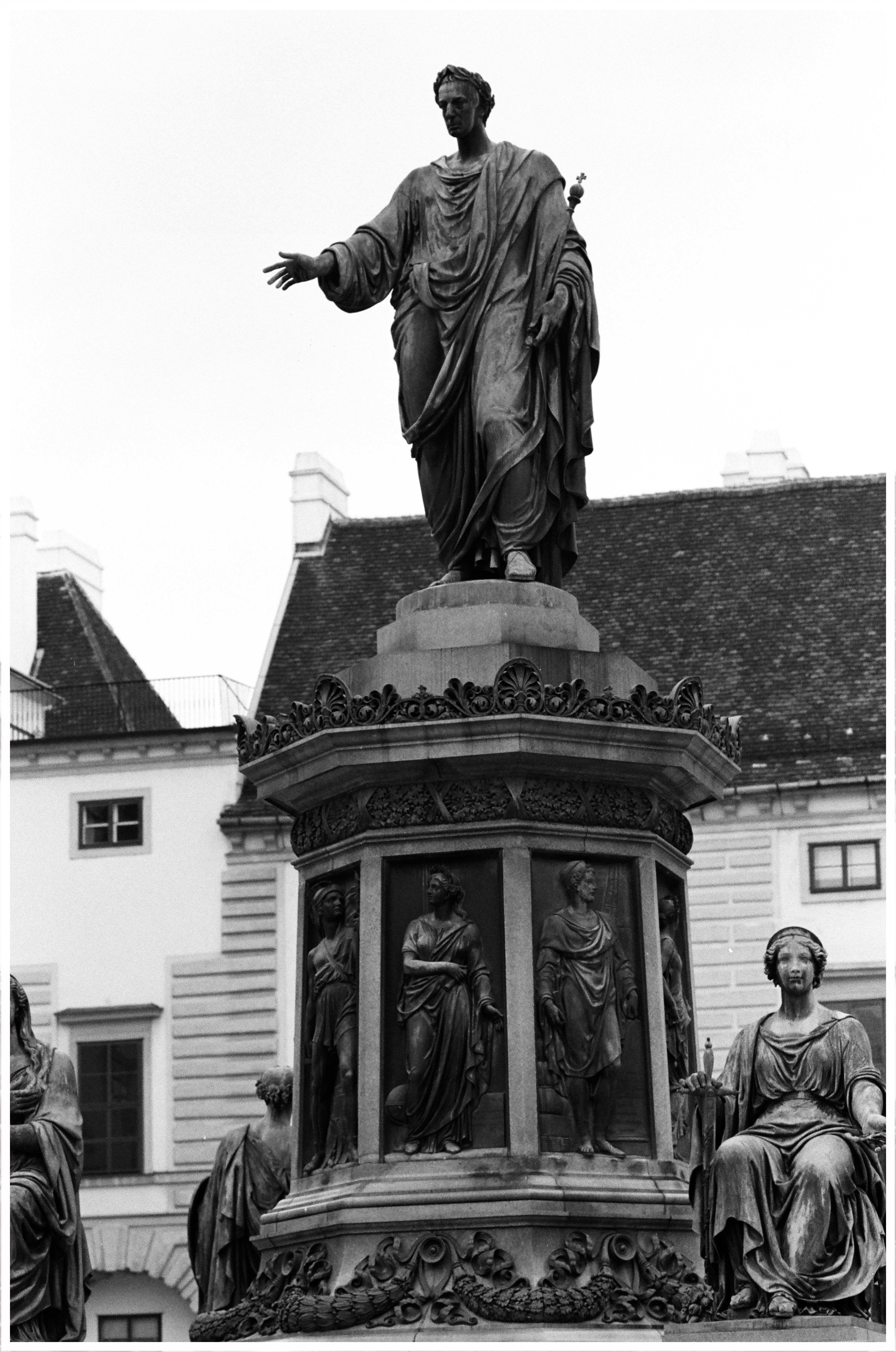 WEIN12
